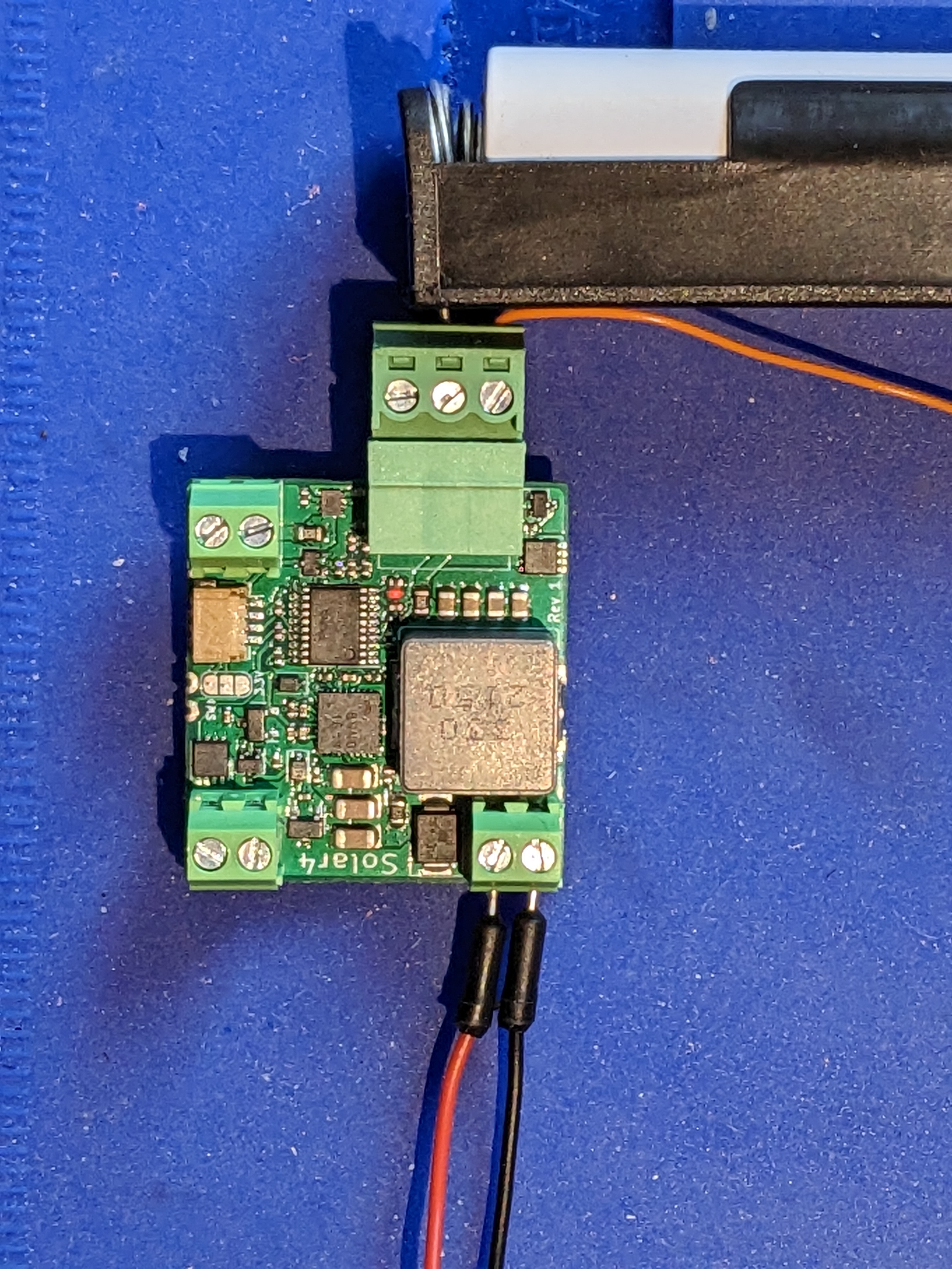 LiFePO4wered/Solar4 prototype connected to battery and input power